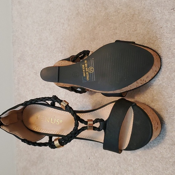 Venus Wedges - Picture 4 of 5